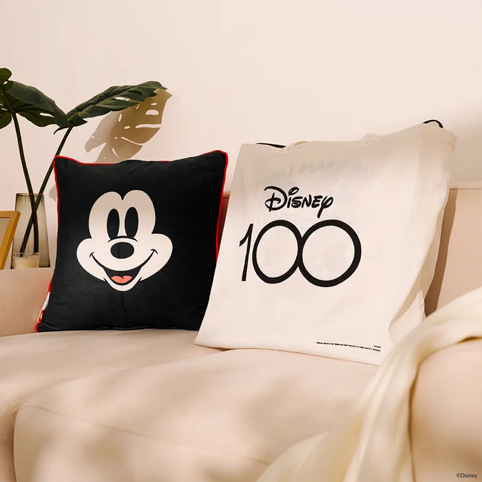 หมอนอิง DISNEY รุ่น Collection ลาย Mickey Mouse ผ้าสีดำ-แดง