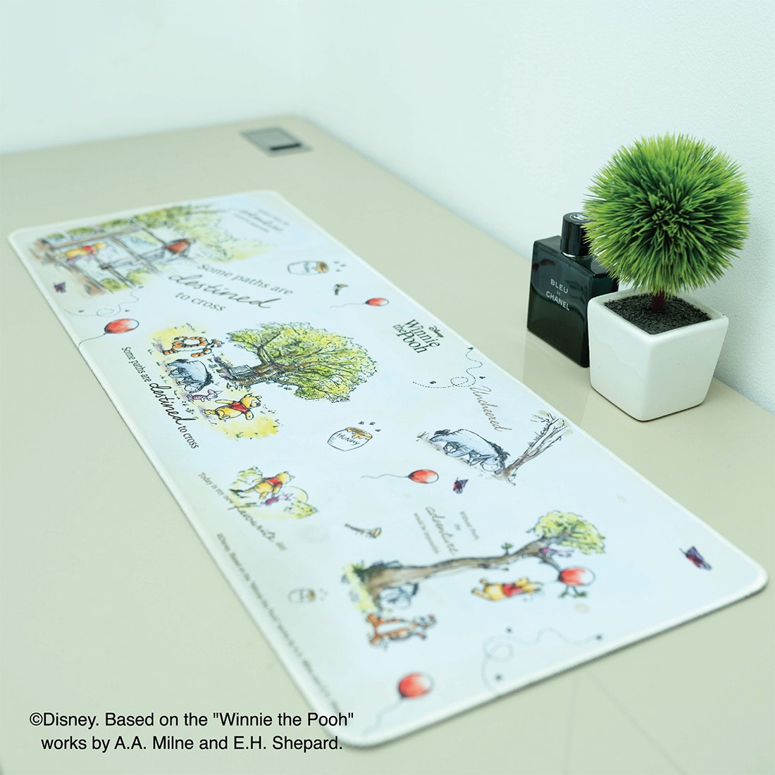 แผ่นรองเมาส์ DISNEY รุ่น POOH Table Pad/01 สีเบจ